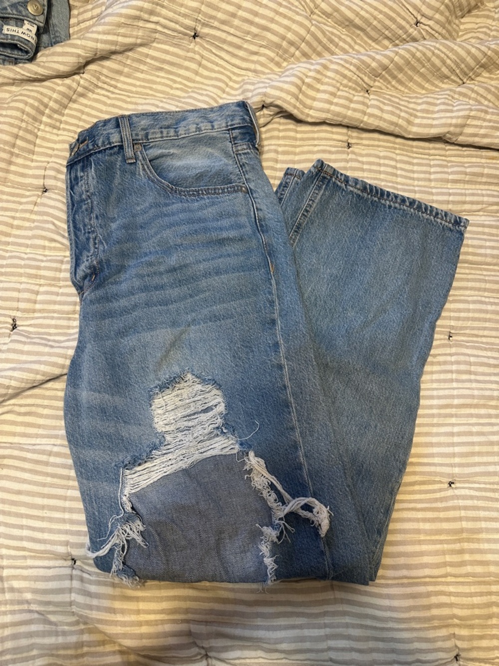 Aeropostale Distressed Jeans